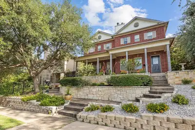 Image de Beautifully Appointed Home in the Heart of Fort Worth! ! !