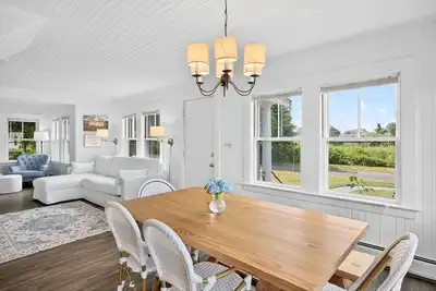 Image de Classic Cape <0. 1 mi to Bayview Beach ~ Dog-Friendly