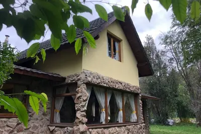 Image de Yellow Cottage Duendes Del Maiten