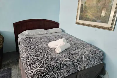 Image de 15 or More Stays 4 Br/2 Ba -Arecibo Beach Vibes Unit1