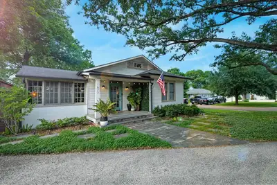 Image de Charming 2-bedroom in Garden District/Mid City Baton Rouge for 7 guests