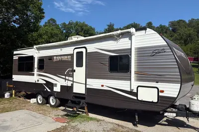 Image de The Revere at Douglas Lake- Camper on the Lake