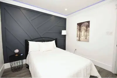 Image de Home Sweet Home + Free Parking & WiFi
