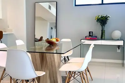 Image de Spacious and Comfortable 2bd Penthouse | Balcony, Kitchen and Daily Housekeeping