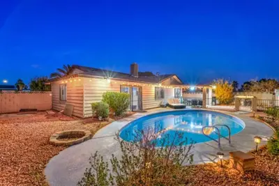 Image de Gunderson: Extended Stay w Pool, 10 Min to Strip