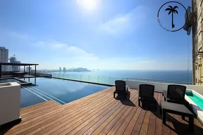 Image de Apartment in Mazatlán, Central Location with Pool.