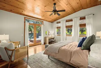 Image de Live Oak Hideaway, Live Oak Hideaway | Atx | 78704