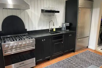 Image de Cozy cottage in charming Pound Ridge with WiFi, Ac