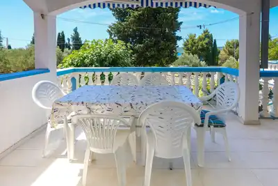 Image de Appartement de deux chambres avec la terrasse et la vue sur le mer Sveti Petar, Biograd (A-24702-b)