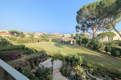 Image de Ref Colline by Palmes d Or Properties