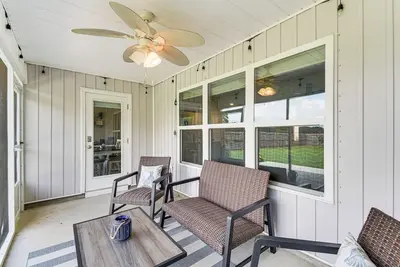 Image de Home 12 Mi to Gulf Shores Beach & Boardwalk!
