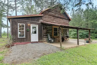Image de 12 Mi to Staunton River State Park: Off-Grid Cabin