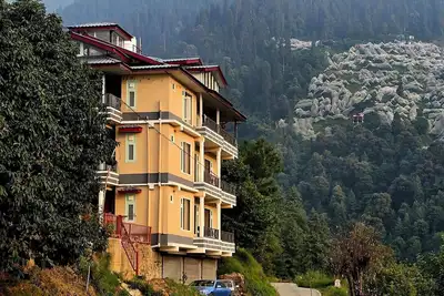Image de Wild Orchard Vegetarian Homestay (Authentic Himachali Escape)