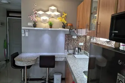 Image de Chambre d'hôtes confortable à Cebu City avec entrée privée et piscine partagée