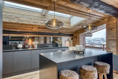 Image de Le Black Wood - Chalet famille avec sauna, balnéo