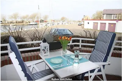 Image de Hafenblick Orth: Modern apartment with good sea view, balcony and fitness room