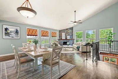 Image de Mountain View Family Retreat w Game Room & Scenic Decks