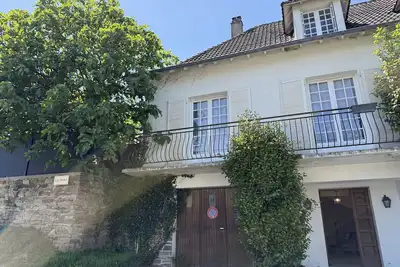Image de Grande maison villageoise avec jardin privé dans le Périgord