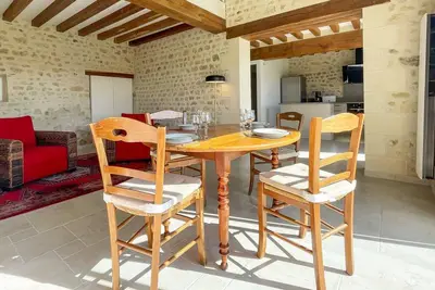 Image de Charmante maison en pierres avec jardin, proche de Mortagne-au-Perche
