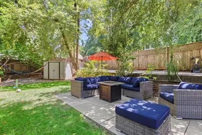 Image de Relaxing River Retreat Near Mom’s Beach | Patio