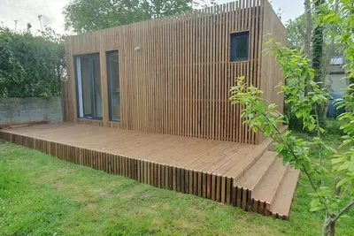 Image de studio de jardin  dans la campagne normande, prés des plages du débarquement.