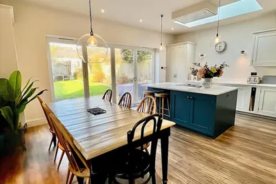 Image de Cottage-Cottage-Salle de bain partagée-Vue sur Jardin-Springfield Cottage