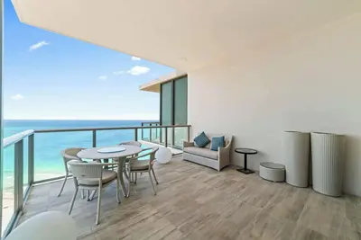 Image de Luxury 5 Stars – Oceanfront Stay for 4 w/ World-class Amenities