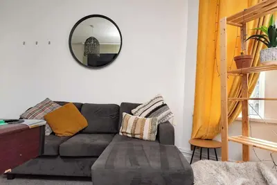 Image de Sophia’s Retreat - 2 Floor 4 Bed Apartment Newport