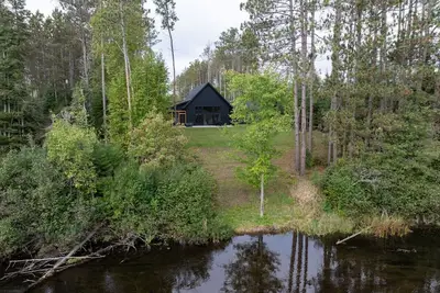 Image de Cabin in Hayward / Kagon Kabin