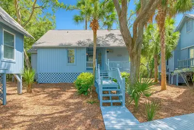 Image de Mermaid Cottage - Edisto Beach, Sc