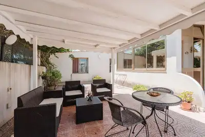 Image de Villa 'Giacrì - Rilievo' avec Terrasse Privée, Wi-Fi et Climatisation