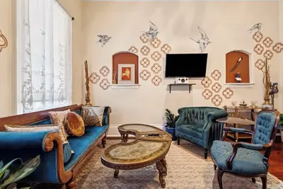 Image de Charming Condo w Patio off Magazine St 2br|1ba