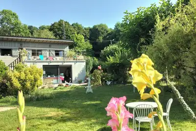 Image de Magnifique chalet en front de Loir niché dans un écrin de verdure