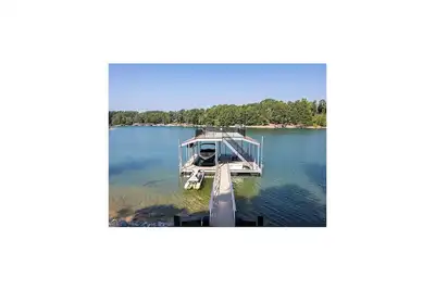 Image de Beautiful Floating Dock Charming 4Bedroom Home Minutes From Attractions