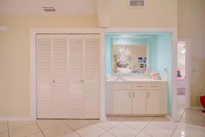 Image de Cozy condo with WiFi and Ac in delightful Lakeland