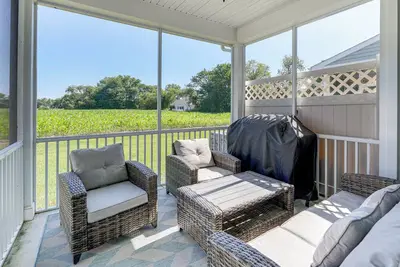 Image de < 4 Mi to Bethany Beach Boardwalk: Family Townhome