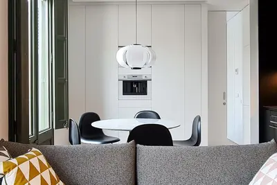 Image de Elegant Minimalist Retreat in the Golden Square of Barcelona