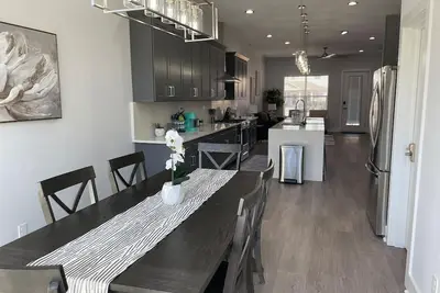 Image de Luxury 4br/5ba Downtown Indpls
