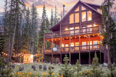 Image de Mountain Retreat w/ Stargazing Net + Outdoor Adventure! Skiing, Rafting & Trails