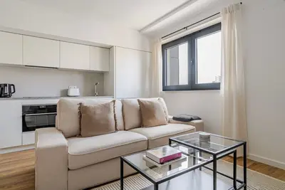 Blueground | Alvalade, view, nr Campo Pequeno