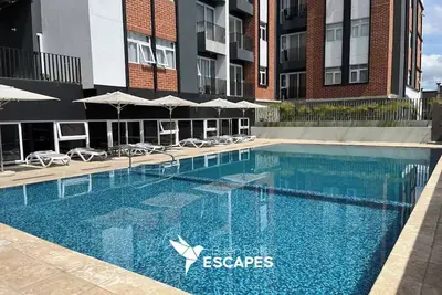 Image de High-Level City View | King Bed | Free Pool and Gym