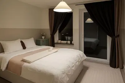Image de Sunny room on top floor -pet friendly