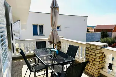 Image de Appartement de deux chambres avec la terrasse Srima - Vodice, Vodice (A-23744-c)
