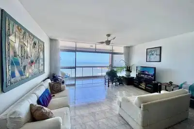 Image de A Beachfront Oasis, 220m