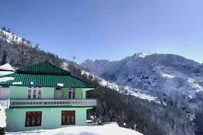 Image de Shangrila Thachi | 2br Mountain View By Homeyhuts