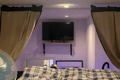 Image de Loft bed apartment in welcoming Berlin with WiFi, Ac, washer,