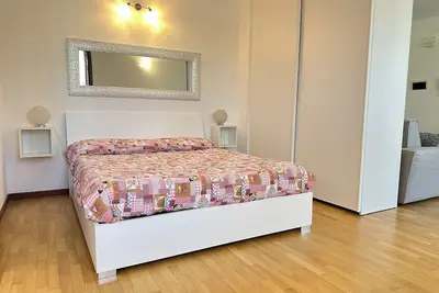 Image de Finely furnished apartment in serviced area