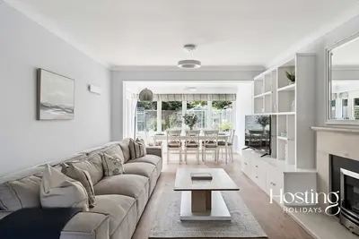 Image de Lavender House - Spacious Henley Home with Parking