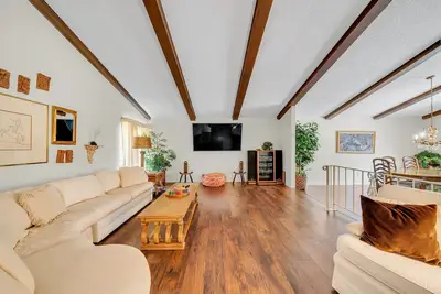 Image de 4br Home w/ Pool • Grill • Sleeps 12 Near Afb