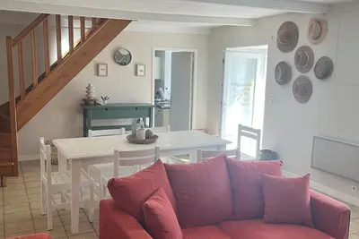 Image de Maison de vacances dans le Finistère nord. À 5 minutes des plages et sentiers!